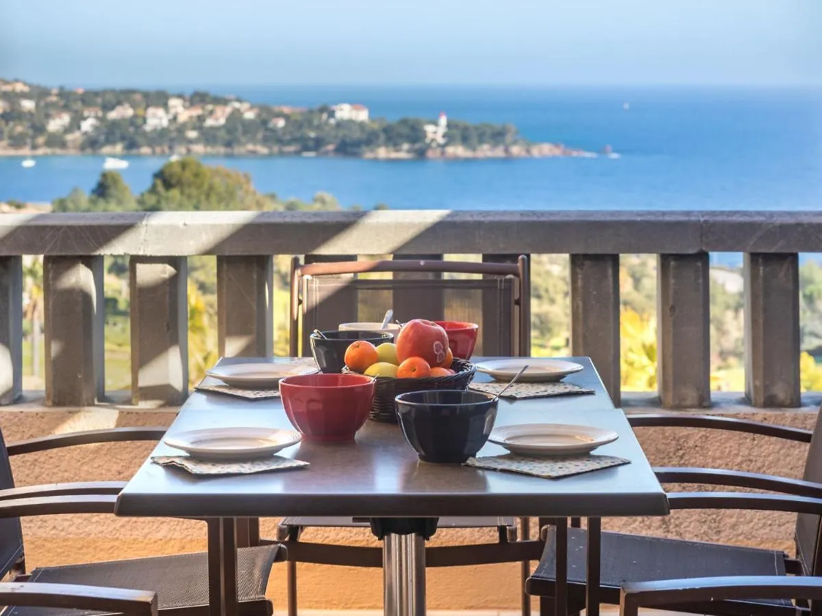 Apartment Village Cap Esterel - Le Village-67 By Interhome Saint-Raphaël