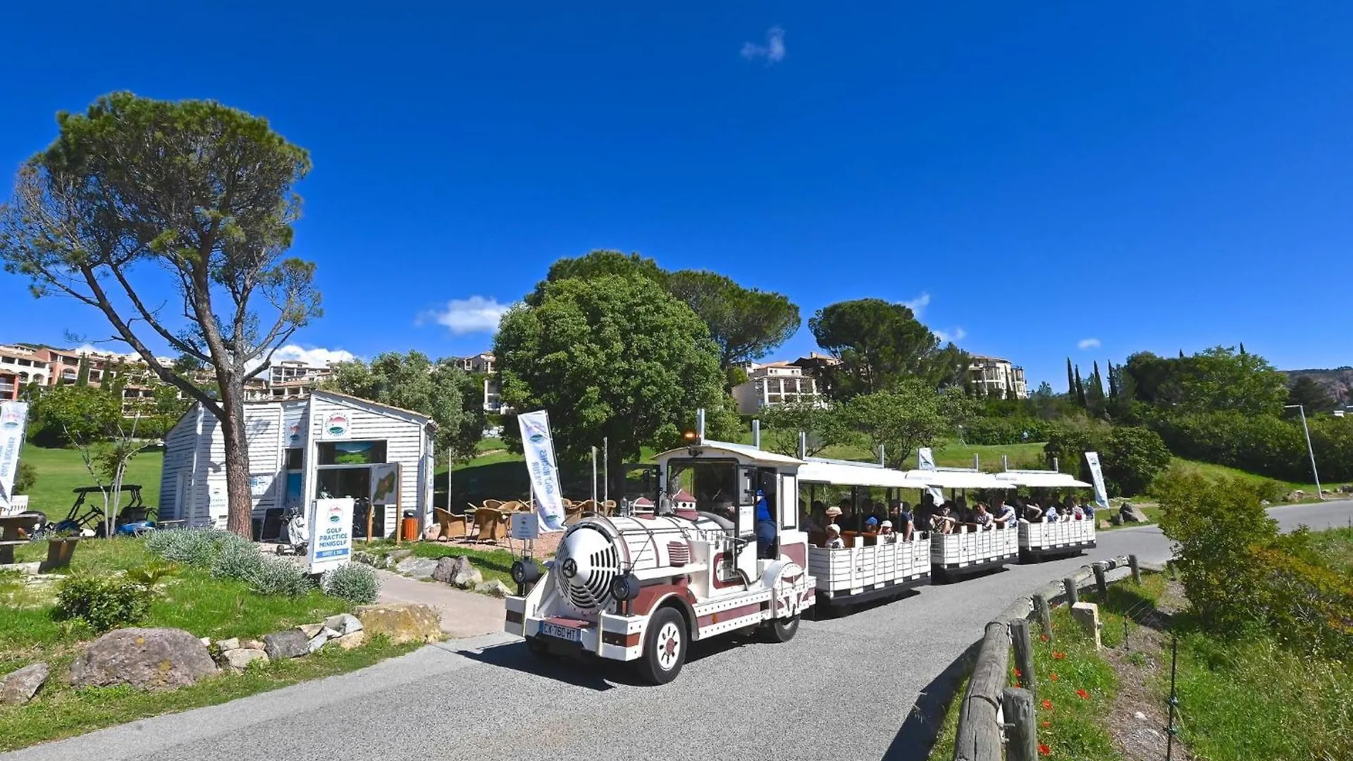 Apartment Village Cap Esterel - Le Village-67 By Interhome Saint-Raphaël