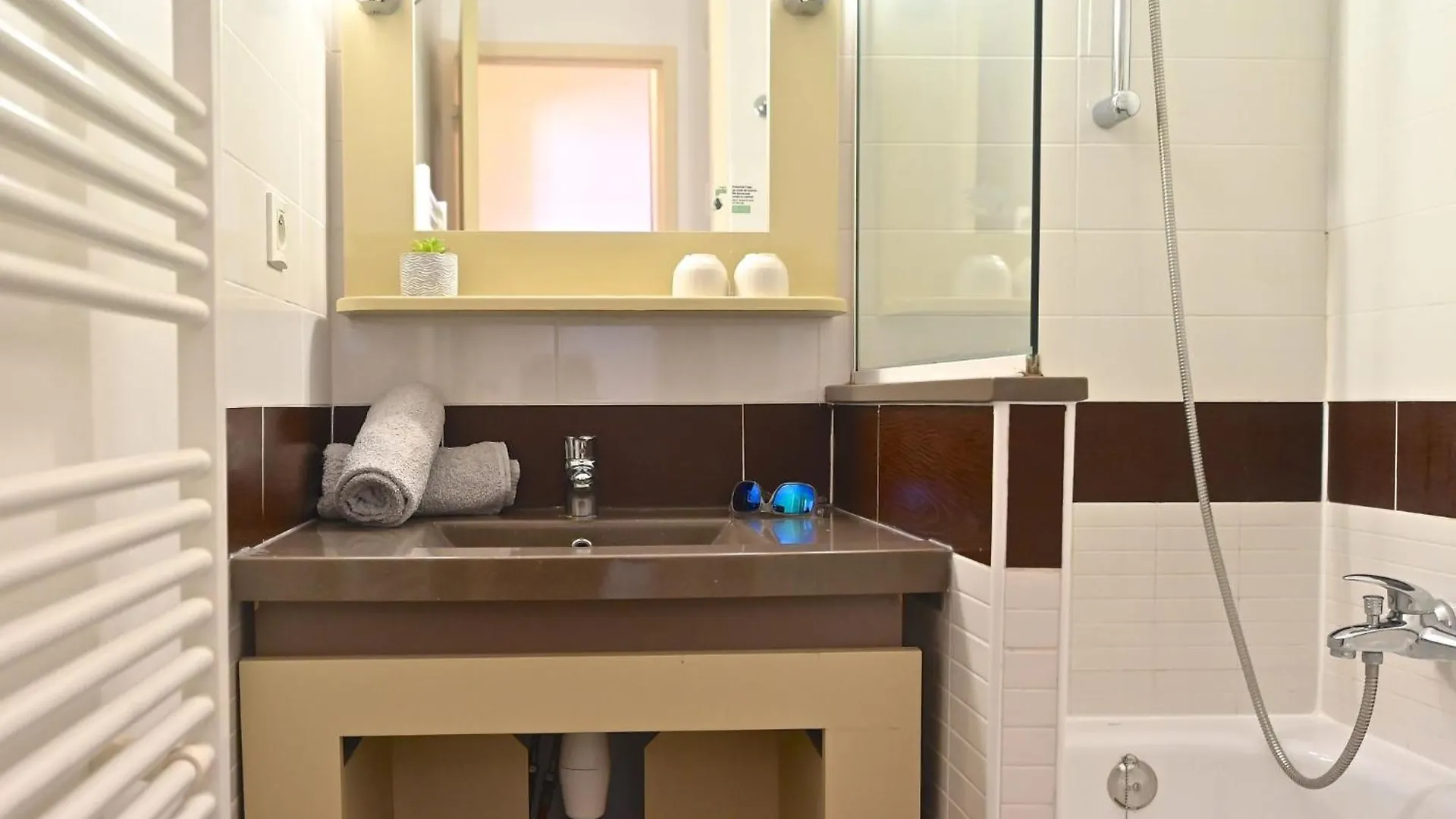 Apartment Village Cap Esterel - Le Village-67 By Interhome Saint-Raphaël
