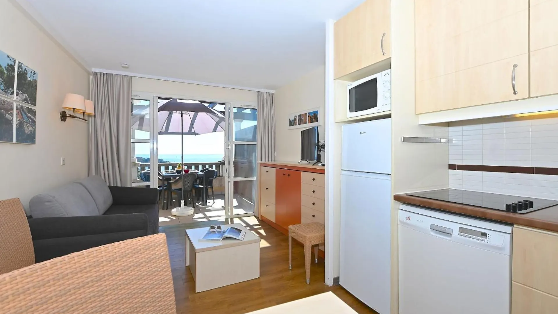 Apartment Village Cap Esterel - Le Village-67 By Interhome Saint-Raphaël